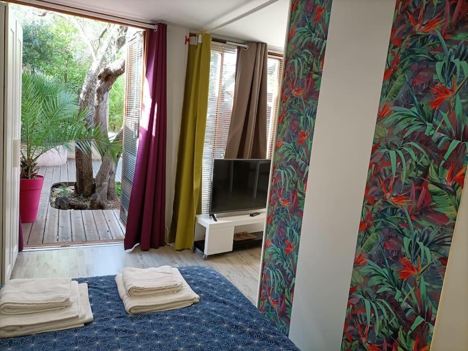 Studio Jacuzzi Prive A 8 Min A Pied De La Plage Appartement La Ciotat Buitenkant foto