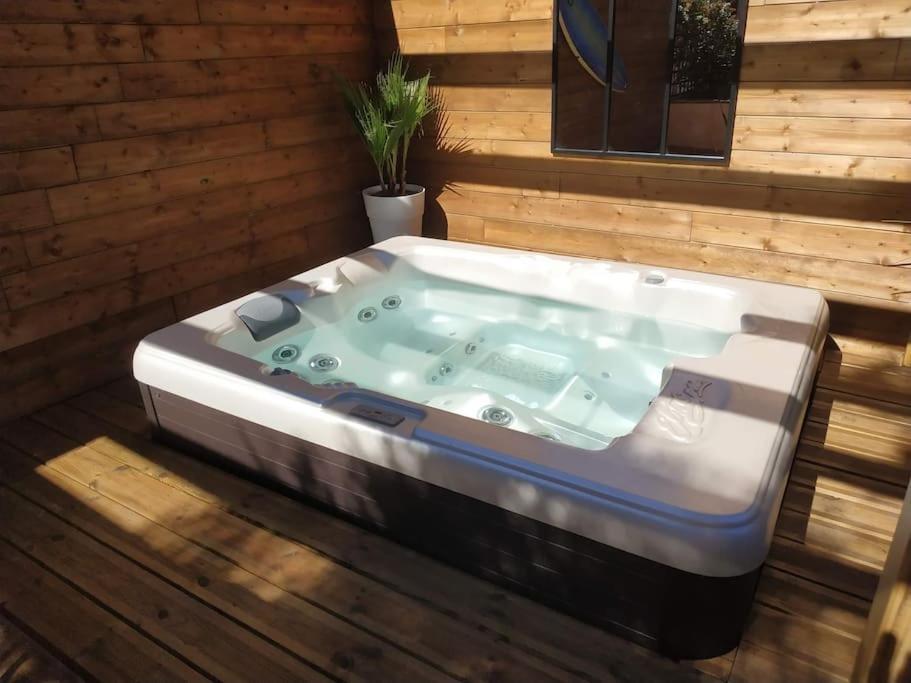 Studio Jacuzzi Prive A 8 Min A Pied De La Plage Appartement La Ciotat Buitenkant foto